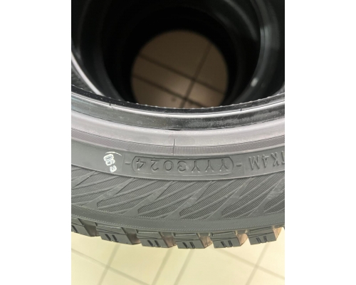 Автошина зимняя 215/50R17 Yokohama iceGuard Stud iG65 95T XL (шип.)