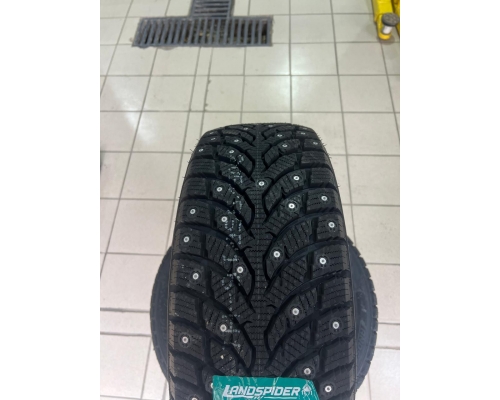 Автошина зимняя 205/55R16 Landspider  Arctictraxx 94T XL (шип.)