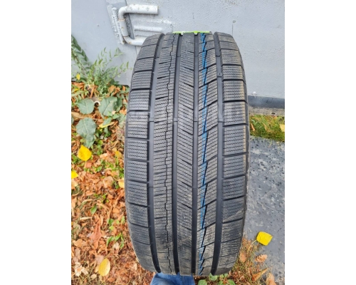 Автошина зимняя 235/40R19 CHARMHOO ICE 3 96V XL (лип)