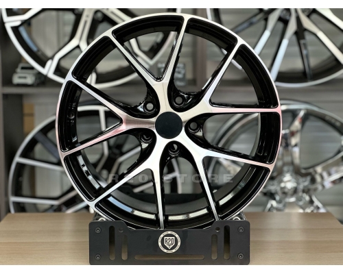 Диск литой Replica HRE P101 R18 5*114.3 8j ET35 73.1 BKF