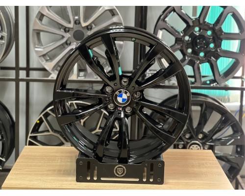 Диск литой replica BMW X6m R20 5*120 10/11J Et40/37 DIA 74.1 Диск литой replica BMW X6m R20 5*120 10/11J Et40/37 DIA 74.1