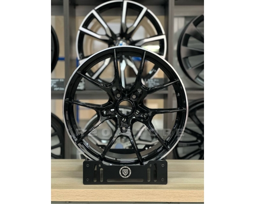 Диск литой HRE 5*114.3 R17 7.5j ET35 73.1 BML