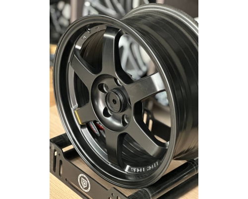 Диск литой Advan 5*105 R16 7j ET38 56.6 Black