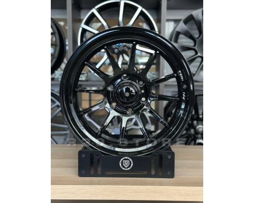 Диск литой 6*139,7 R18 9j ET5 106.1