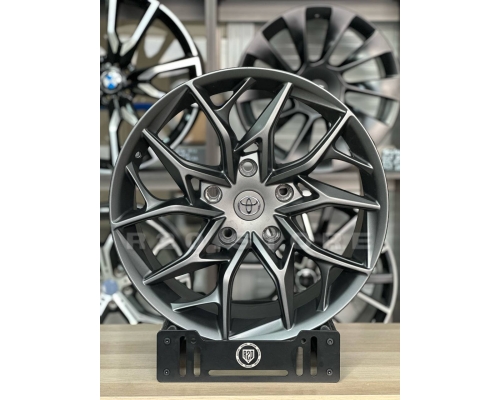 Диск литой Replica Khann R20, 5*150 j10 ET45 DIA110.2