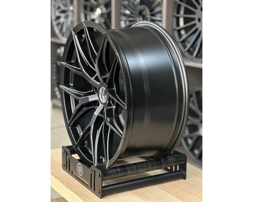 Диск литой 6*139,7 R20 9j ET18 106.1