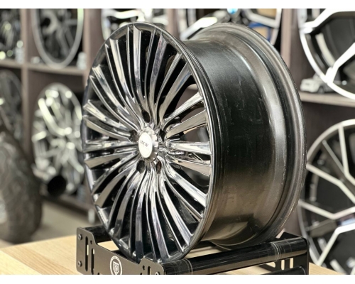 Диск литой MKW Forged R18 5*114.3 8j ET 45 Dia 73.1 б/у