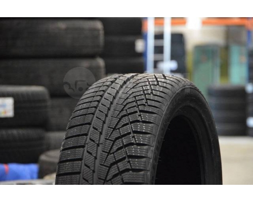 Автошина зимняя  235/35R19 Sailun Ice Blazer Alpine EVO1 91W (липучка)